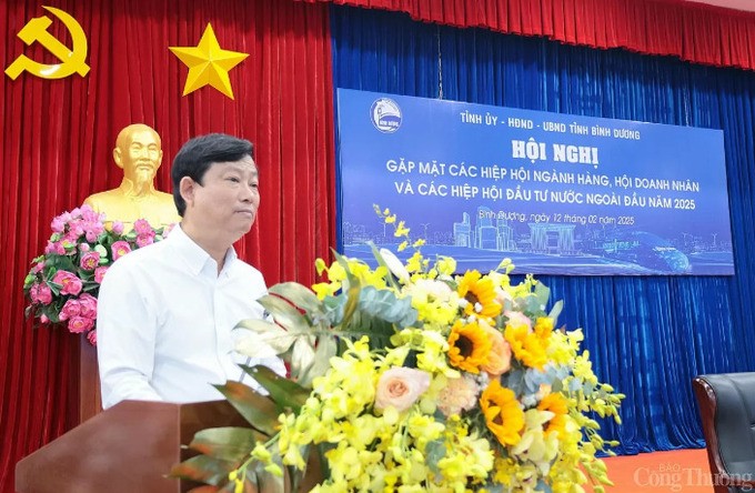 Ông Võ Văn Minh - Chủ tịch UBND tỉnh Bình Dương phát biểu tại hội nghị (Ảnh: Như Quỳnh)