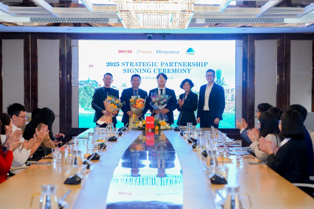   Lễ ký kết hợp tác giữa Sun World và 3 “ông lớn” về công nghệ và du lịch