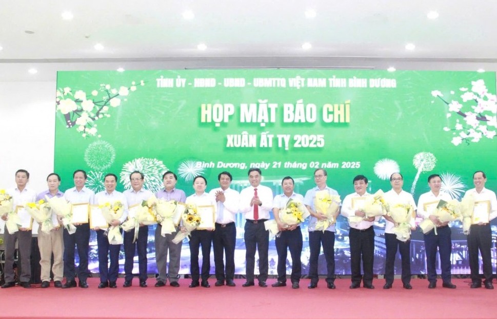 Bình Dương tổ chức gặp mặt các cơ quan báo chí Xuân Ất Tỵ