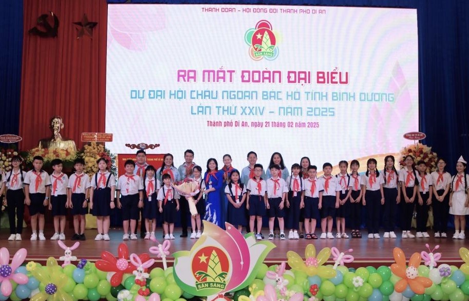 Bình Dương: Thiếu nhi Dĩ An tự hào truyền thống, tiếp bước cha anh