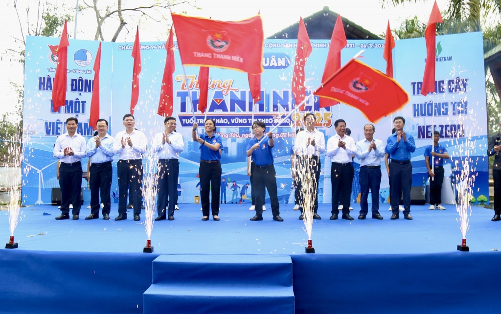 Tuổi trẻ tự hào, vững tin theo Đảng, chung tay bảo vệ môi trường