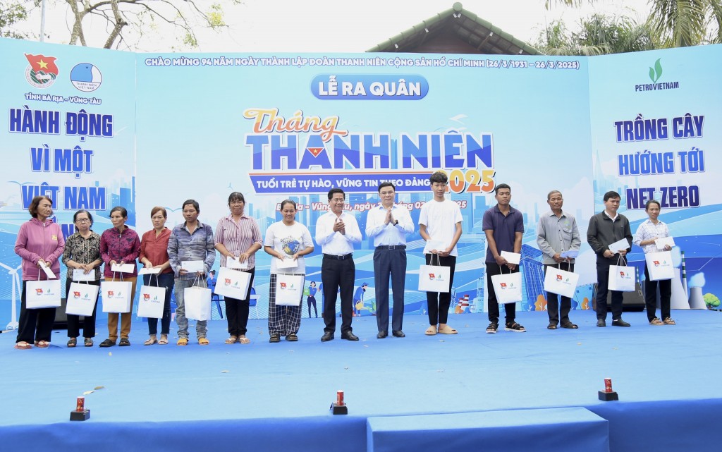 Tuổi trẻ tự hào, vững tin theo Đảng, chung tay bảo vệ môi trường