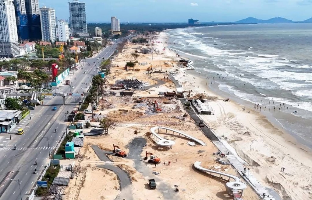 Cận cảnh "đại công trường" chỉnh trang đường Thùy Vân