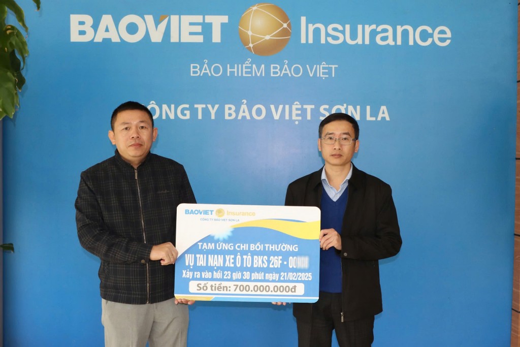 Bảo Việt Sơn La tạm ứng 700 triệu đồng trong vụ TNGT nghiêm trọng tại Yên Châu