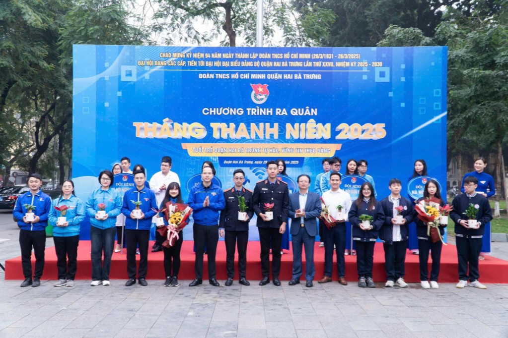 Tuổi trẻ quận Hai Bà Trưng tự hào, vững tin theo Đảng