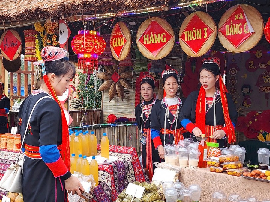 Quảng Ninh rộn ràng khai Hội làng Bằng Cả năm 2025