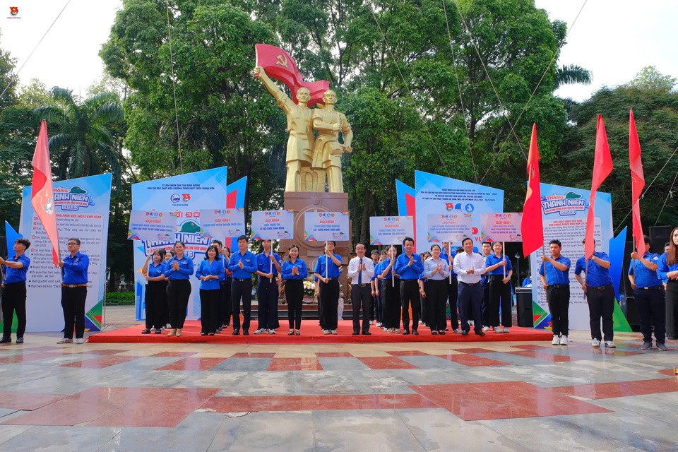 Ra mắt 07 đội hình thanh niên tình nguyện đảm nhiệm các mảng công tác chuyên sâu