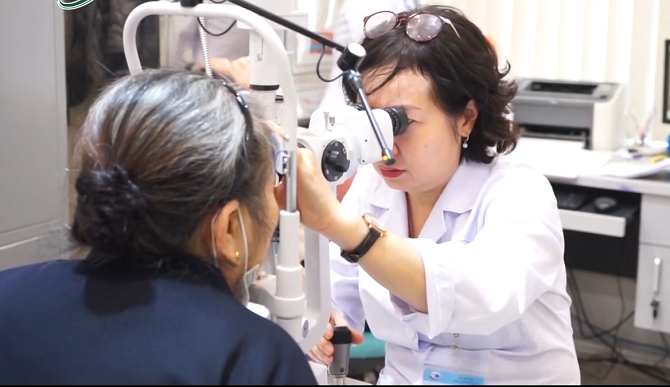 Phấn đấu từng bước giảm tỷ lệ mù loà trên địa bàn thành phố - Tin tức sự kiện - Cổng thông tin điện tử Sở y tế Hà Nội