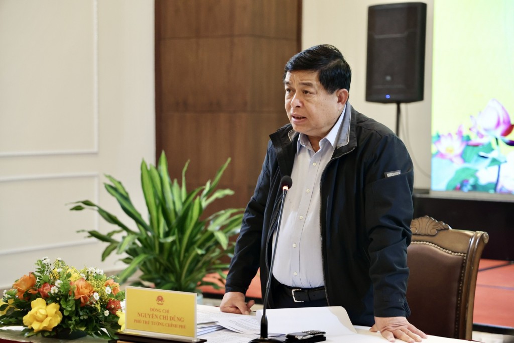 Phó Thủ tướng Nguyễn Chí Dũng chủ trì cuộc họp về rà soát, tháo gỡ khó khăn, vướng mắc của 5 dự án đường bộ cao tốc - Ảnh: VGP