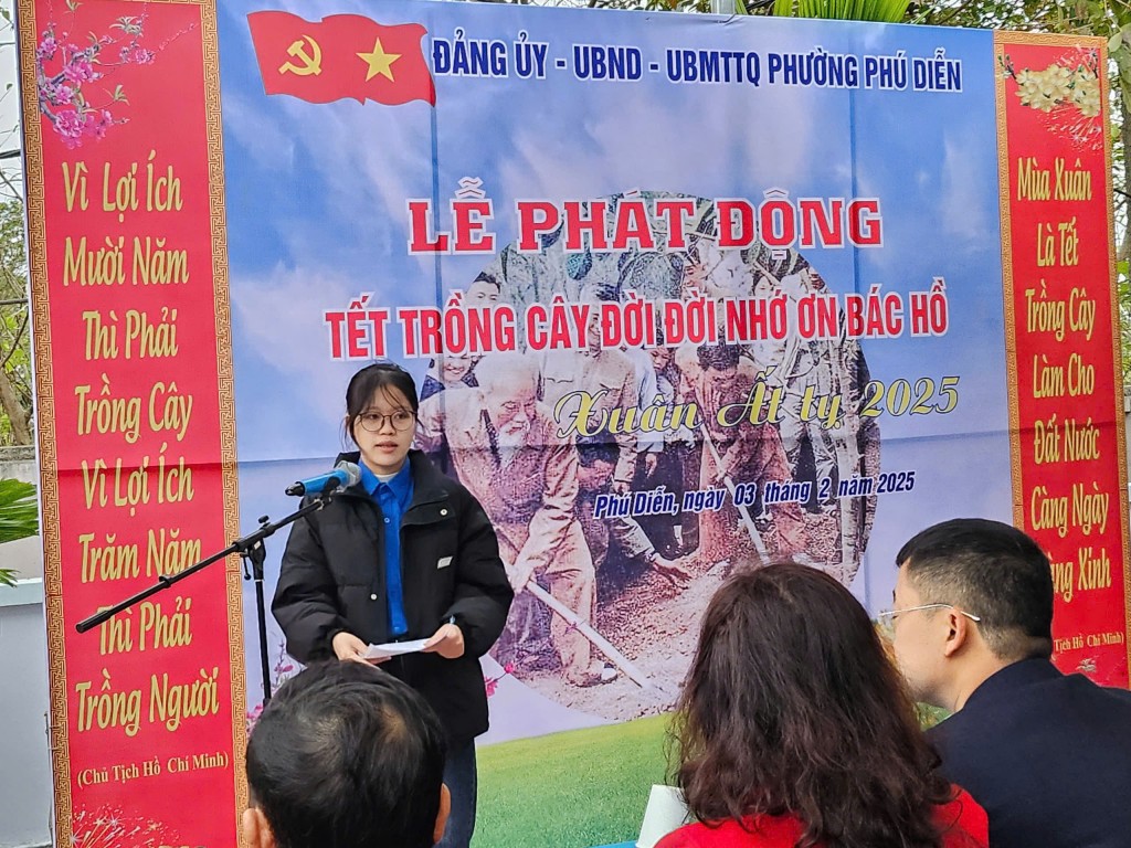 Nữ Bí thư Chi đoàn