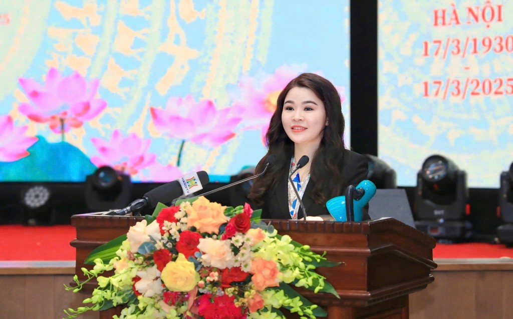Bí thư Thành đoàn Hà Nội Chu Hồng Minh tham luận tại Hội thảo