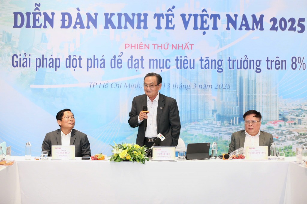 Chuyên gia kinh tế - TS Trần Du Lịch đóng góp ý kiến