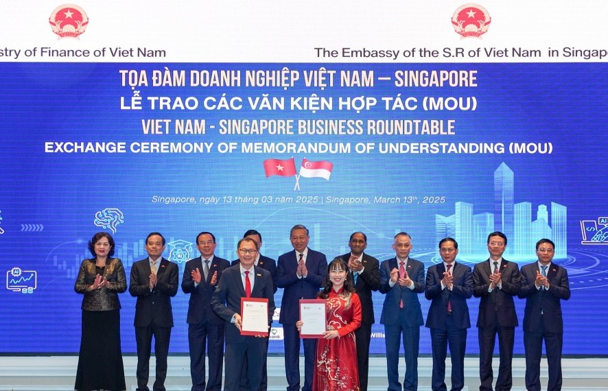 VinUni và Đại học NTU - Singapore ký kết hợp tác liên minh chiến lược