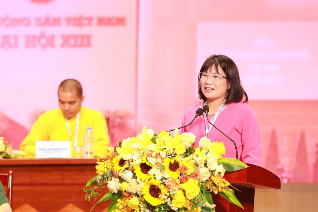 Chị Đinh Thị Thùy Dung