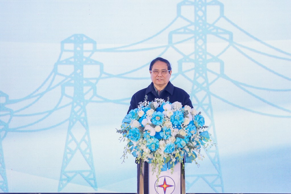 Thủ tướng yêu cầu thần tốc hoàn thành đường dây 500 kV Lào Cai - Vĩnh Yên trong 6 tháng, nhất định phải hoàn thành chậm nhất ngày 31/8/2025, góp phần thúc đẩy tăng trưởng, hoàn thành các mục tiêu, chỉ tiêu đã đề ra - Ảnh: VGP/Nhật Bắc