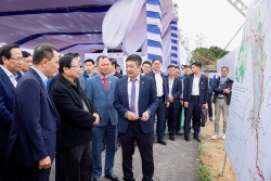 Thần tốc hoàn thành đường dây 500 kV Lào Cai - Vĩnh Yên trong 6 tháng