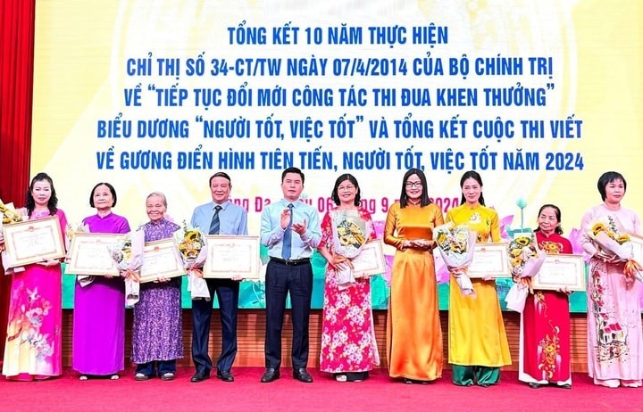 Hà Nội tặng danh hiệu "Người tốt, việc tốt" cho 9 cá nhân