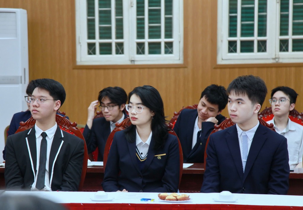 24 học sinh Hà Nội vào vòng thi chọn đội tuyển Olympic quốc tế