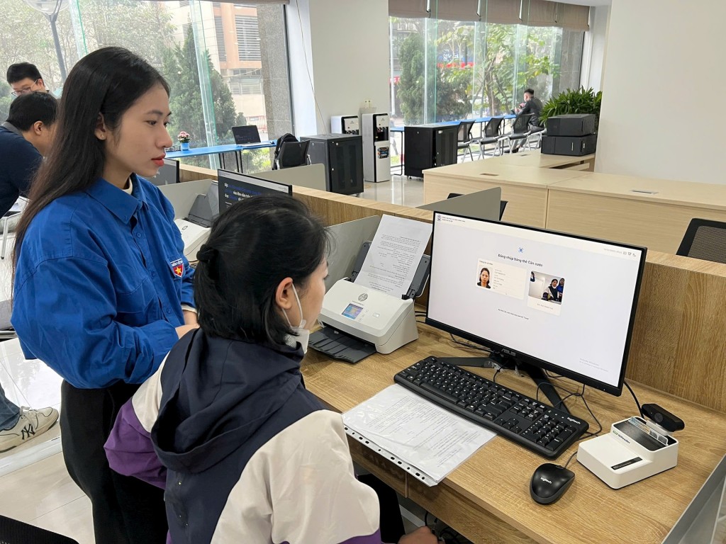Sức trẻ trong phong trào “Bình dân học vụ số”