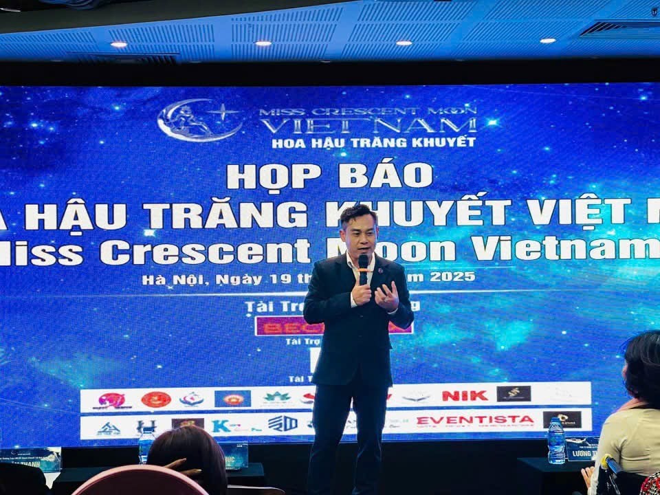 Nghệ nhân Quốc gia Nguyễn Đình Phúc - Trưởng BTC thông tin về cuộc tgi