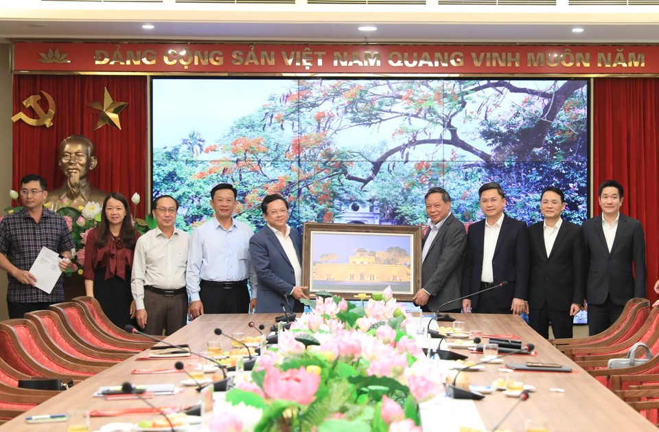 Hà Nội chia sẻ kinh nghiệm chuyển đổi số trong các cơ quan Đảng