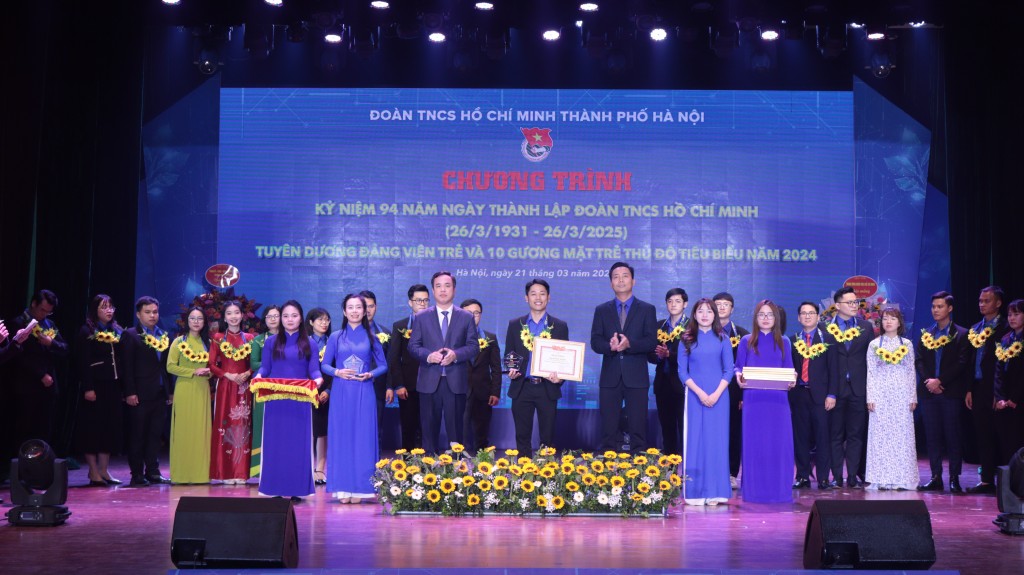 Hòa khát vọng thanh xuân với khát vọng chung của toàn dân tộc Hòa khát vọng thanh xuân với khát vọng chung của toàn dân tộc