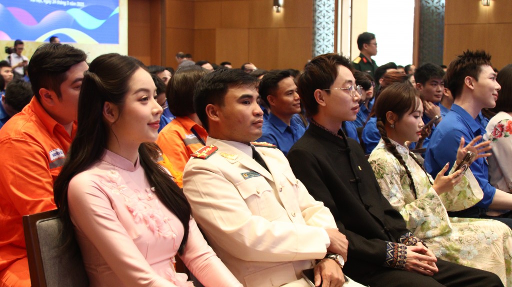 Lắng nghe tâm tư, nguyện vọng chính đáng của thanh niên