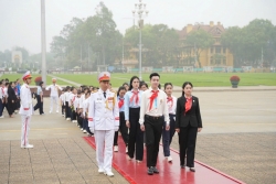 390 thiếu nhi tiêu biểu Thủ đô báo công dâng Bác