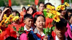 “Ngôi trường hạnh phúc” trên đỉnh Dế Xu Phình