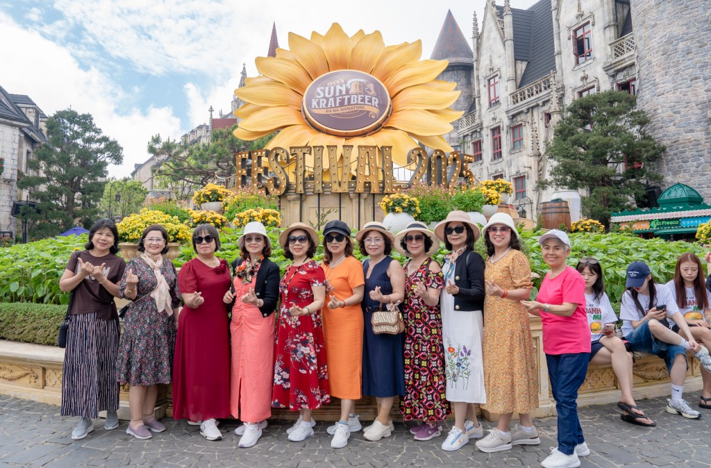 Sun World Ba Na Hills rực rỡ sắc vàng với Lễ hội Hoa Mặt trời