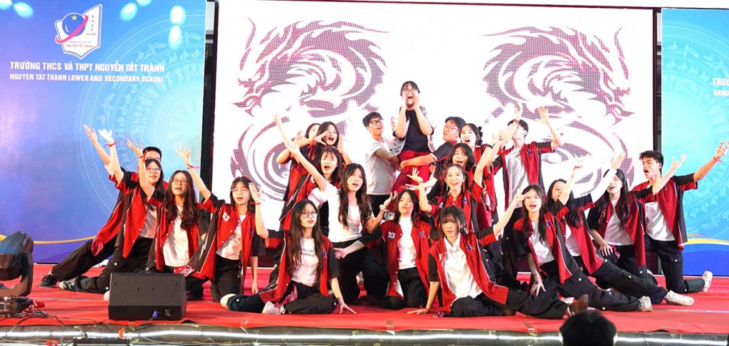 Sôi động Festival tiếng Anh “Miền đất hy vọng”