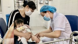 Đảm bảo người dân được tiếp cận đầy đủ các loại vắc xin