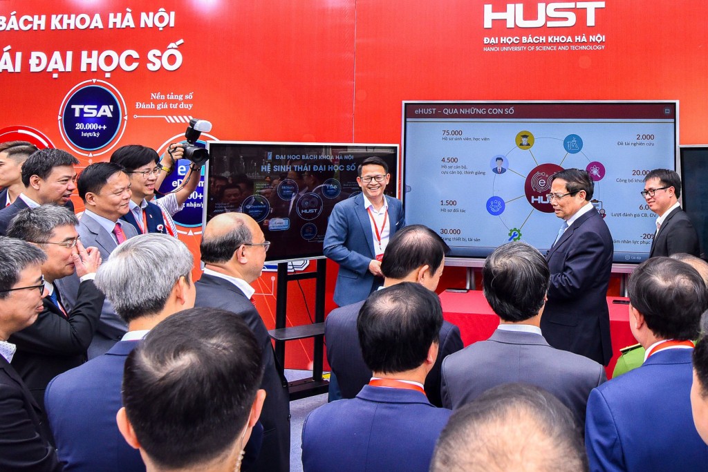 “Xóa mù” công nghệ số: Nhiệm vụ chiến lược trong kỷ nguyên mới