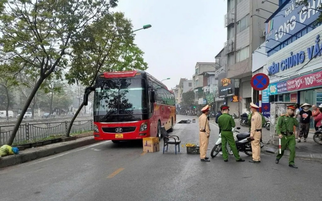 Thiết lập kỷ cương để xây dựng văn hóa giao thông