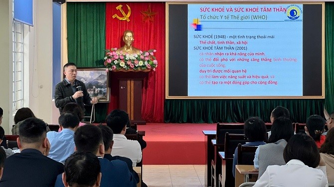 Bệnh viện Tâm thần Hà Nội tổ chức tập huấn cho cán bộ y tế TTYT huyện Sóc Sơn về khám chữa bệnh và quản lý bệnh nhân tâm thần.