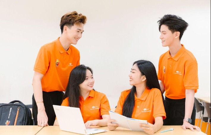 Gen Z và hành trình học tập không chỉ... để thi
