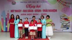 Hào hứng với ngày hội mỹ thuật, đọc sách, STEM và trải nghiệm