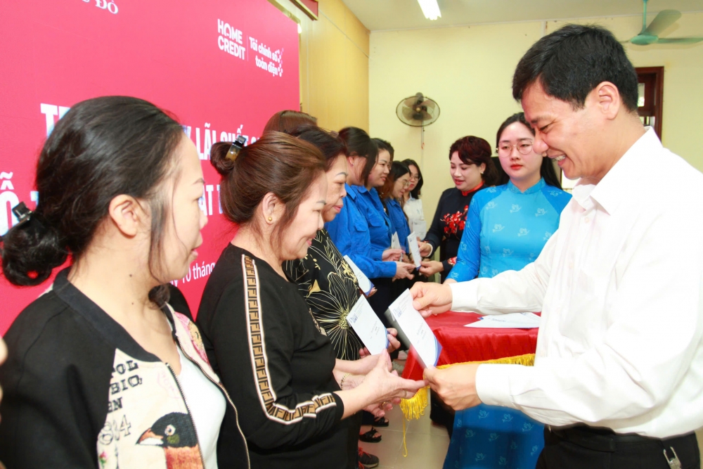 Phụ nữ Thủ đô học cách quản lý tài chính gia đình thông minh
