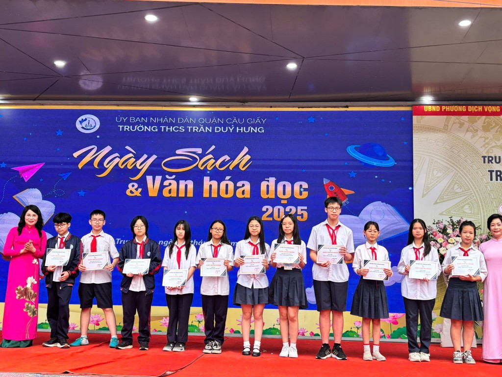 Rộn ràng Ngày sách và văn hóa đọc