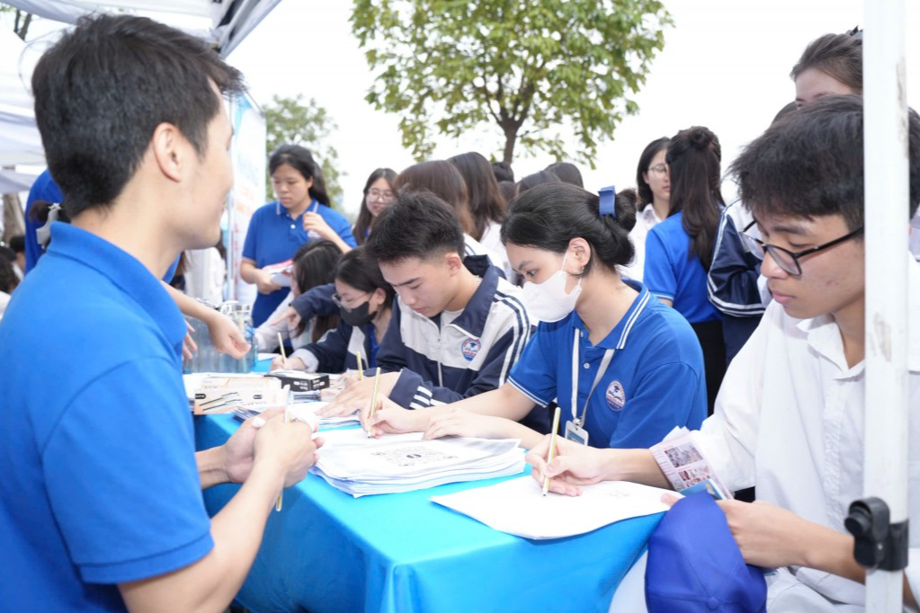 Chọn nghề hôm nay là viên gạch xây tương lai ngày mai
