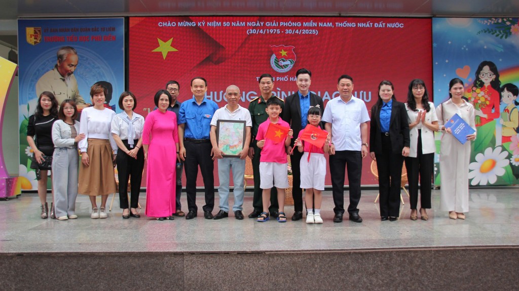 Thắp lửa truyền thống, bồi đắp tinh thần yêu nước cho thiếu nhi Thủ đô