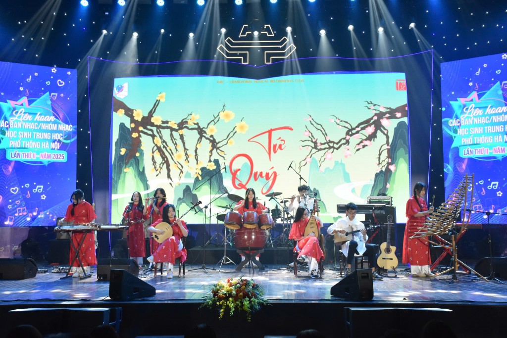 Nhấn vào ảnh để phóng to Các tiết mục tham gia liên hoan được đầu tư công phu, thể hiện sự sáng tạo của các em học sinh, nhà trường