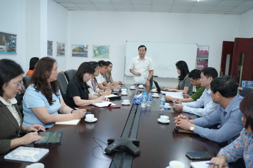 Phát hiện bếp ăn tập thể công ty TNHH Chee Wah xuống cấp