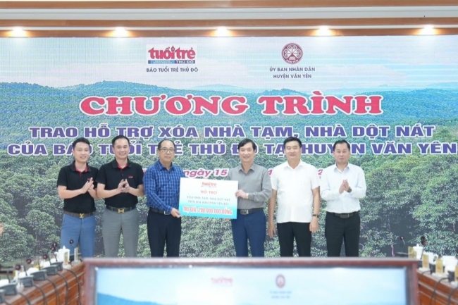 Báo Tuổi trẻ Thủ đô hỗ trợ 200 triệu đồng giúp huyện Văn Yên xoá nhà tạm, nhà dột nát