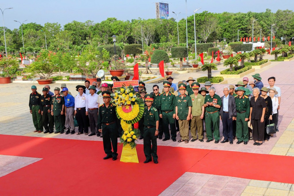 Tuổi trẻ Ninh Thuận tổ chức nhiều hoạt động tri ân cựu chiến binh