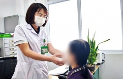 Đau nhức mắt đi khám mới phát hiện ký sinh trùng "làm tổ"