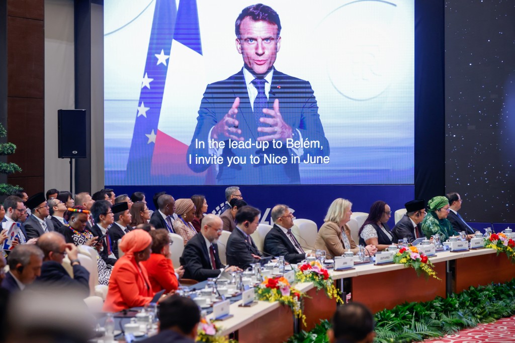 Phát biểu trong thông điệp ghi hình gửi đến Phiên thảo luận, Tổng thống Pháp Emmanuel Macron đánh giá cao hoạt động của P4G - Ảnh: VGP/Nhật Bắc