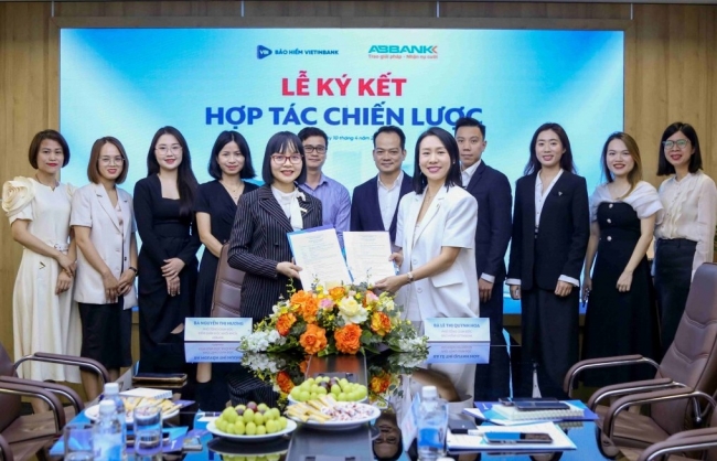 Chung tay bảo vệ tài chính và sức khỏe người Việt
