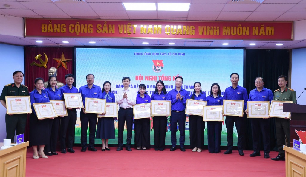 Các Tỉnh, Thành đoàn được nhận bằng khen