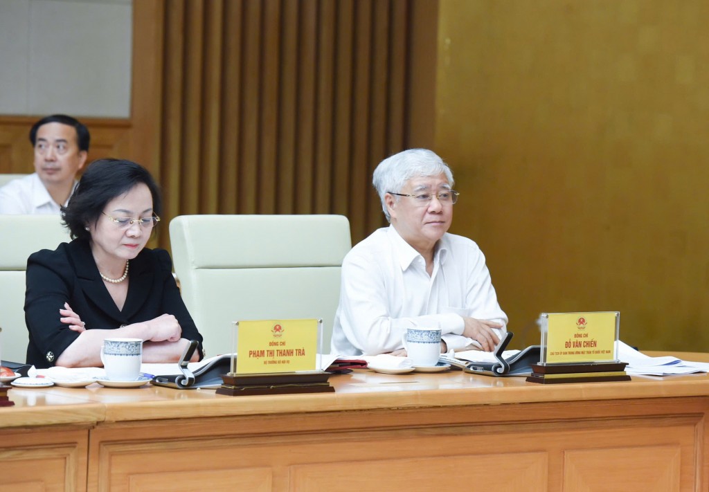 Chủ tịch Ủy ban Trung ương Mặt trận Tổ quốc Việt Nam Đỗ Văn Chiến, Phó Chủ tịch Hội đồng tham dự Phiên họp - Ảnh: VGP/Nhật Bắc